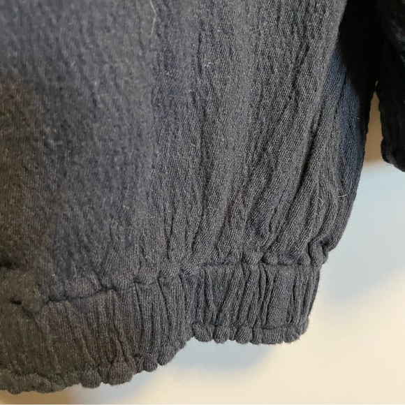 Uniqlo Black Peasant Blouse Crop Top Women’s Small - Picture 4 of 8